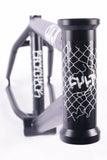 CUADRO 20 CULT CHASE DEHART 20.5" NEGRO ED